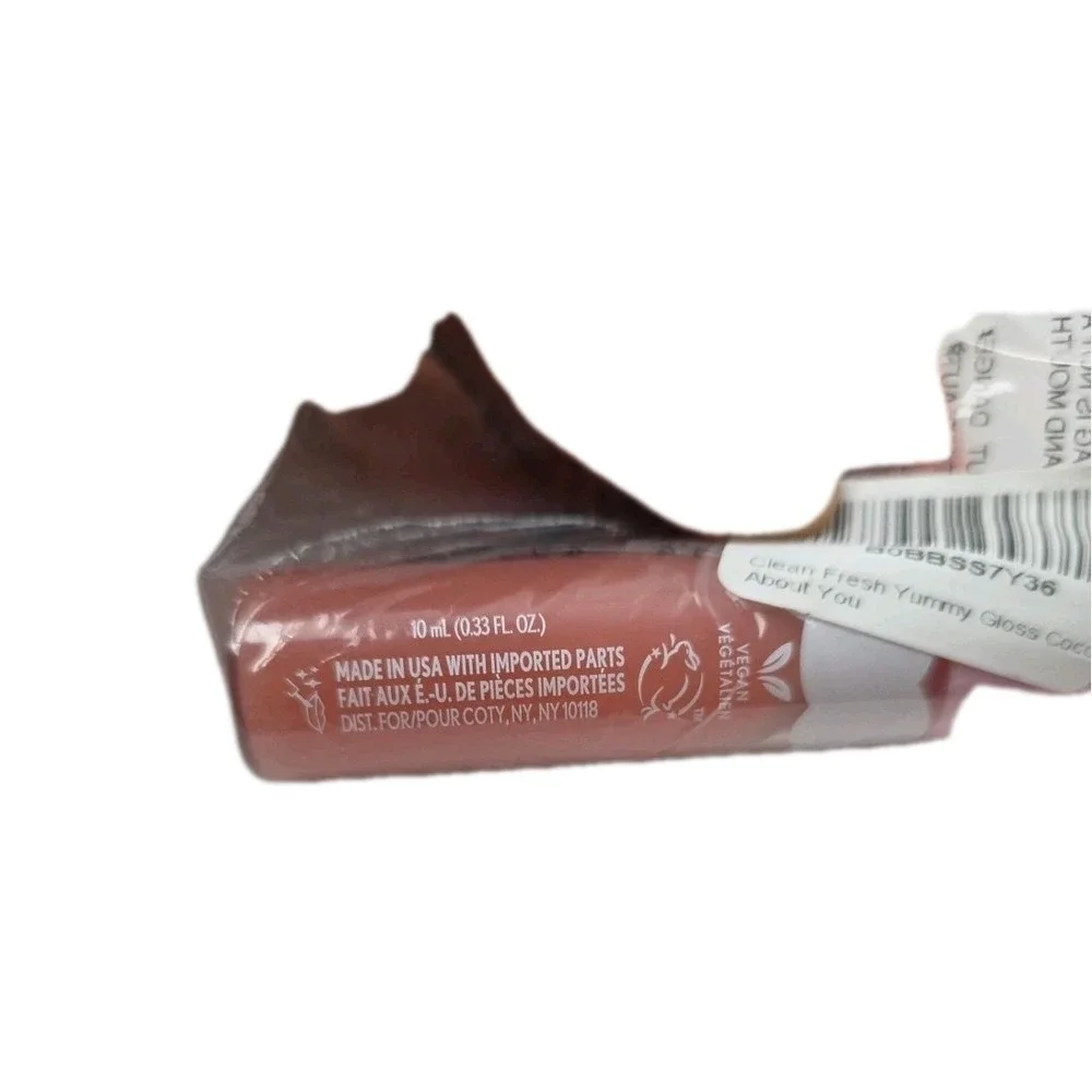 Covergirl Clean Fresh Yummy Gloss (10ml / 0.33fl.oz) New Coconuts About You